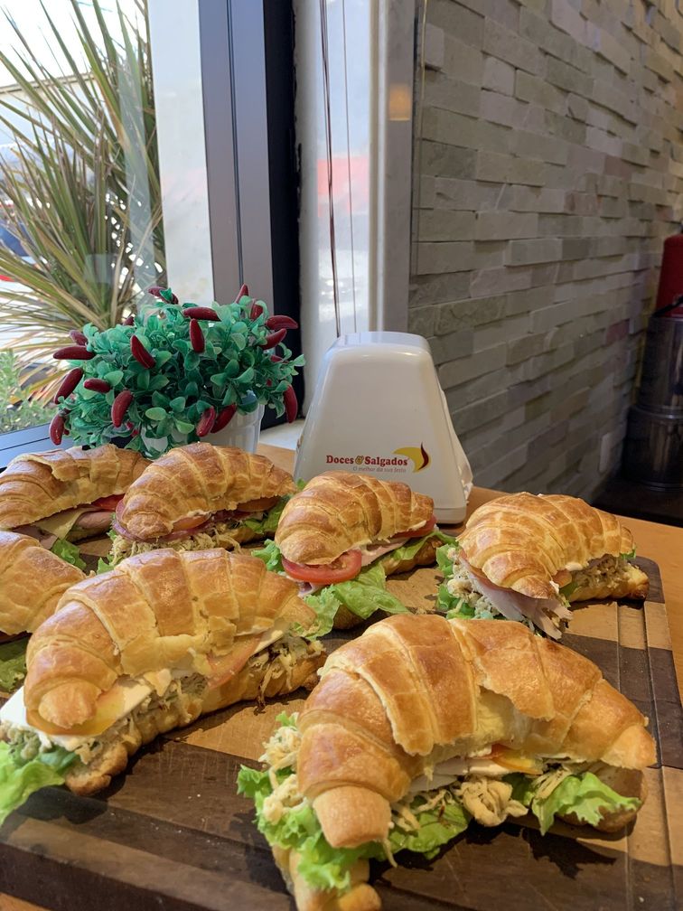 Croissant Recheado (Natural)