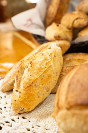 [903] Pão Baguete de Calabresa (Und)